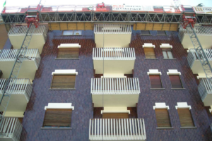 Salva klinker Salvaklinker NOVARA, via Roma, consolidamento statico del rivestimento in klinker di facciate e balconi